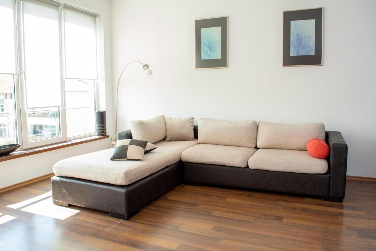 Central Apartment Mountain View カルロヴォ エクステリア 写真